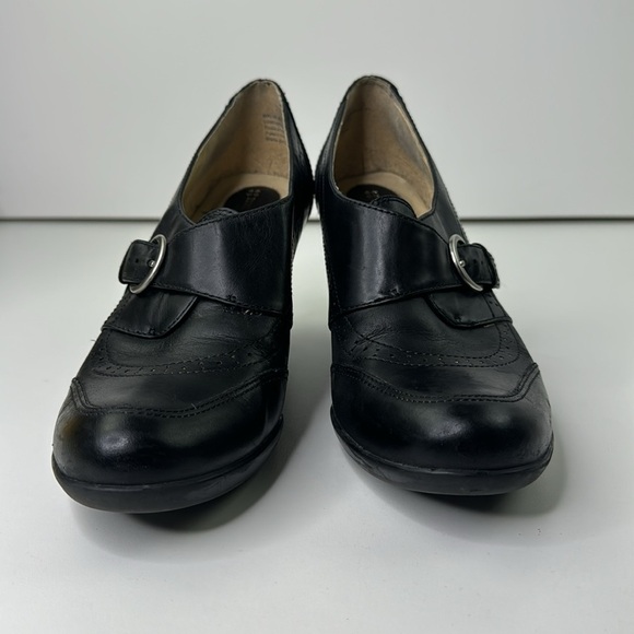 Naturalizer Black Leather ankle bootie shoe - Picture 2 of 11